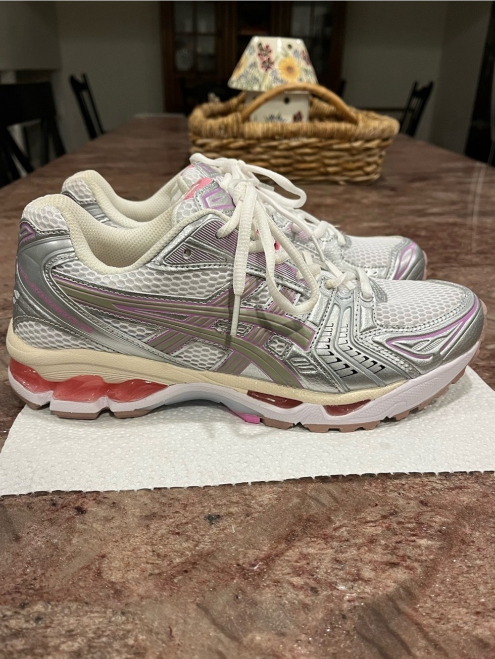 ASICS Unisex Gel-DS Trainer 14 Sneakers White/Pink
